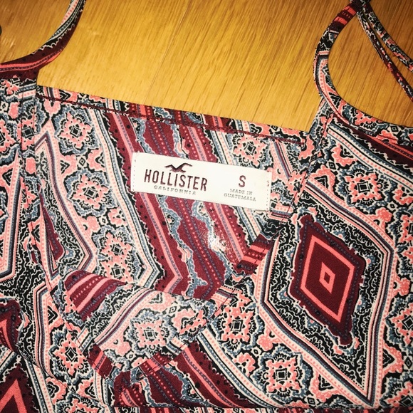 Hollister tank top - Picture 2 of 2